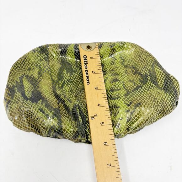 Vintage Faux Python Print Leather Puff Clutch J. Tiras Vintage Classic Timeless - Picture 10 of 14